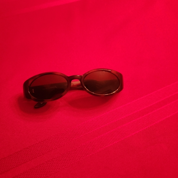 Fossil Brown Tortise Sunglasses - Picture 3 of 6